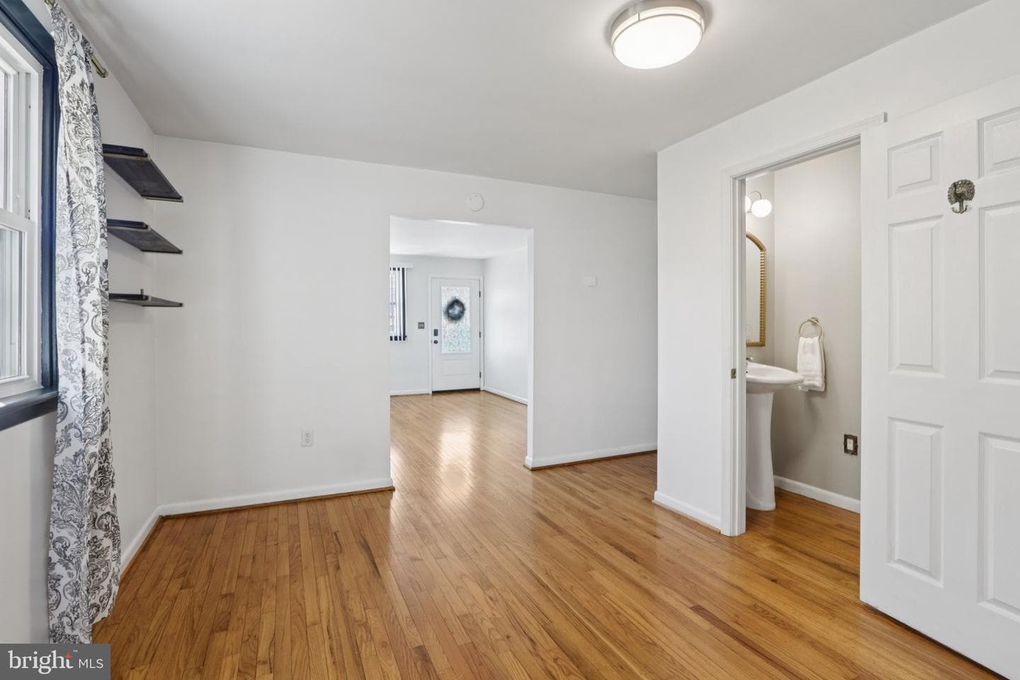 207 Amelia Street photo 13