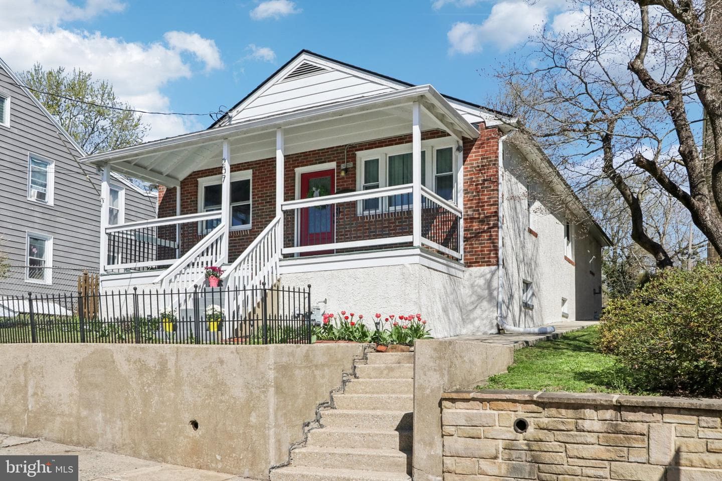 207 Amelia Street photo 53