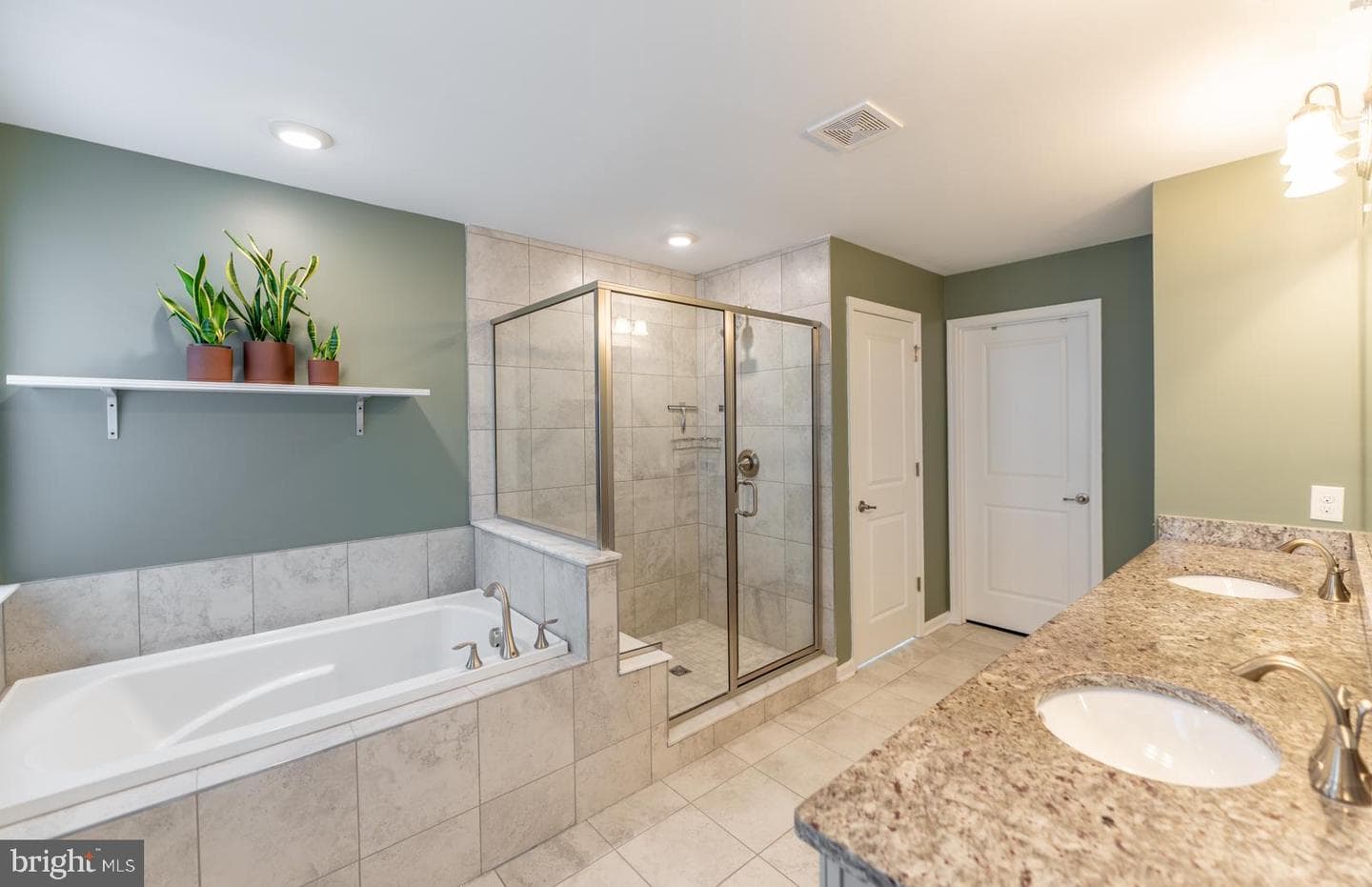 325 Goldman Drive photo 30