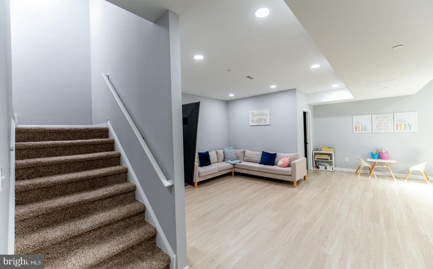 325 Goldman Drive photo 43