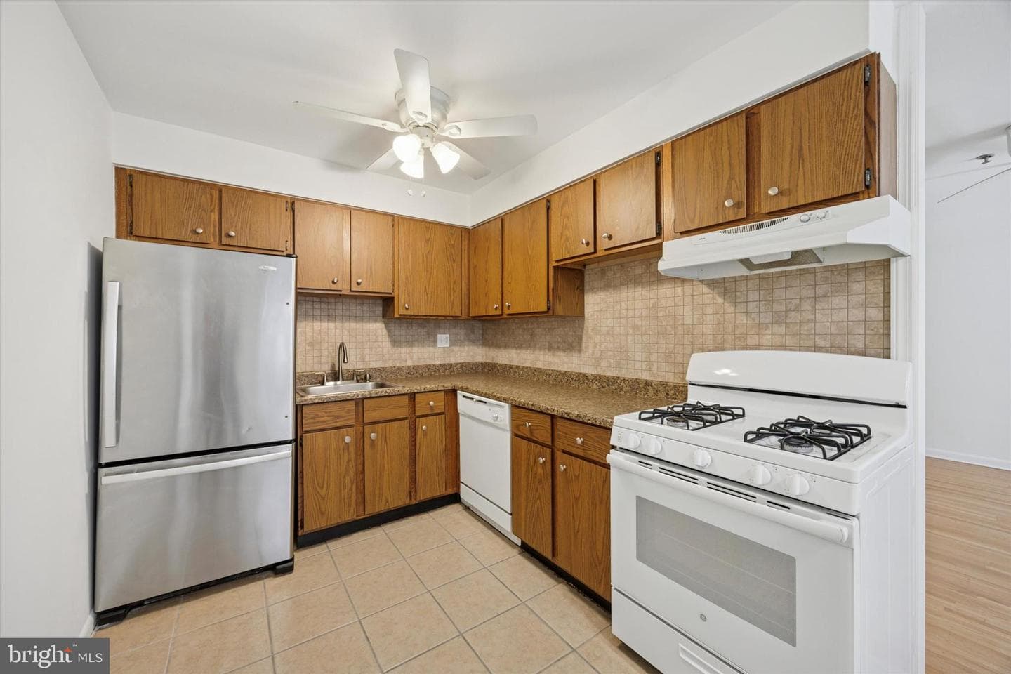 1600 Church Road #c-207 photo 8