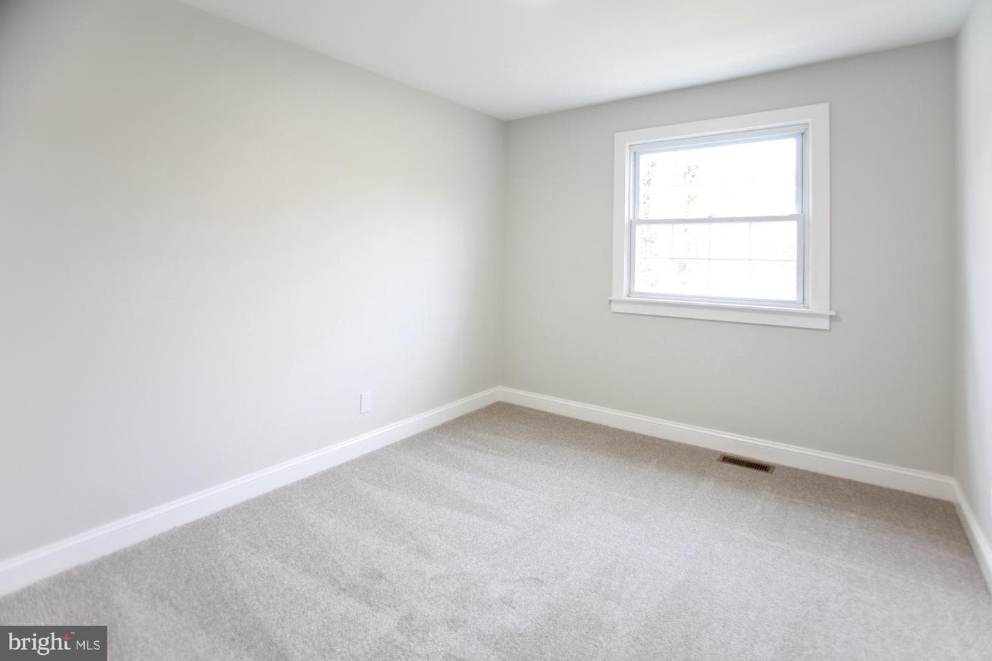 1209 Hoffman Road photo 19