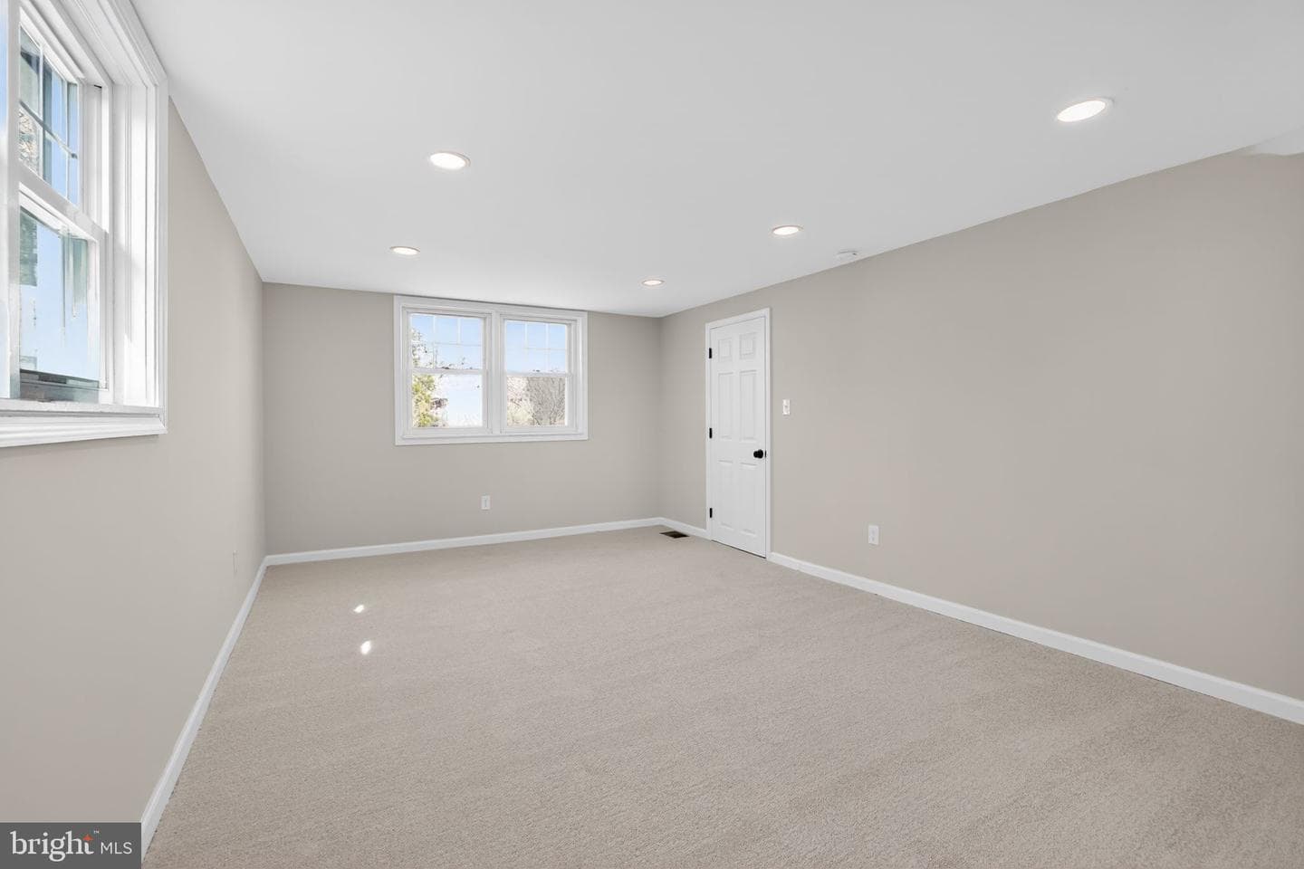 28 Circle Drive photo 12
