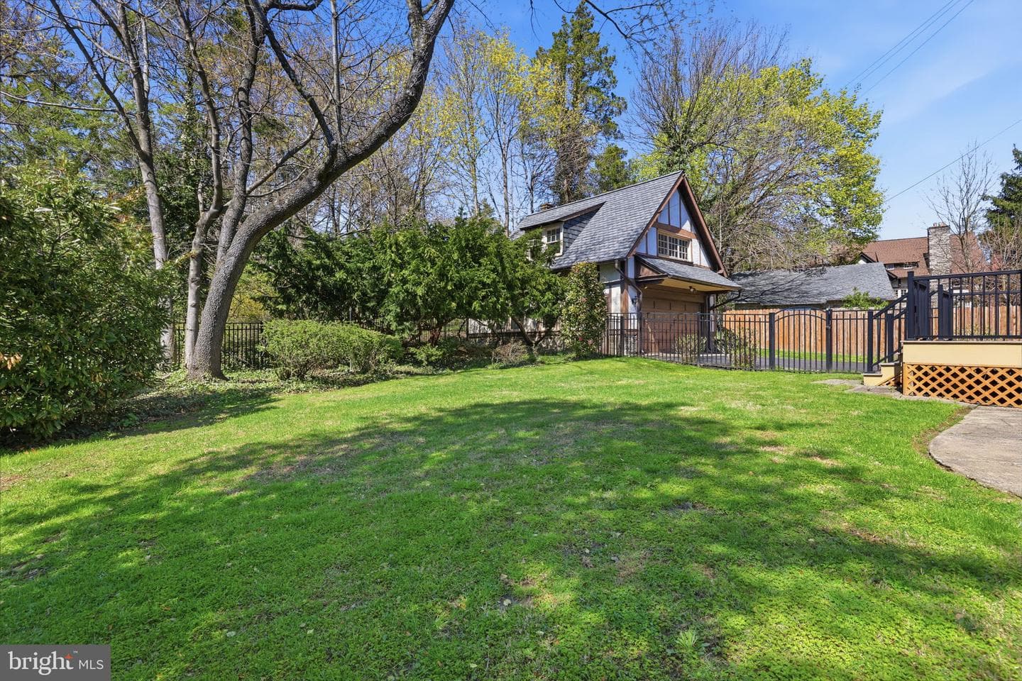 7404 Mountain photo 6