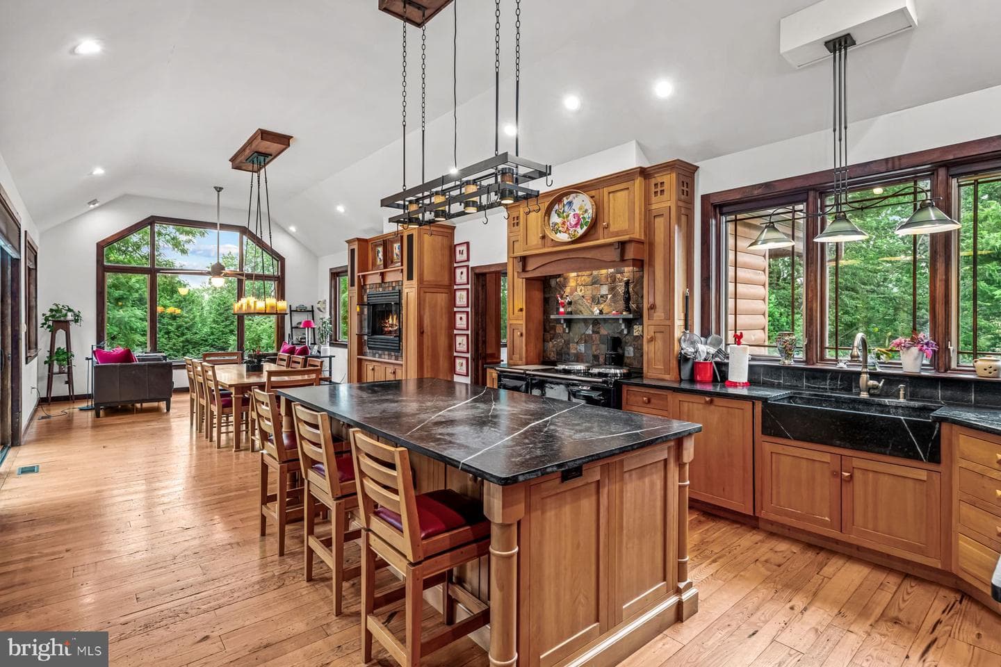 1408 Rene Road photo 21