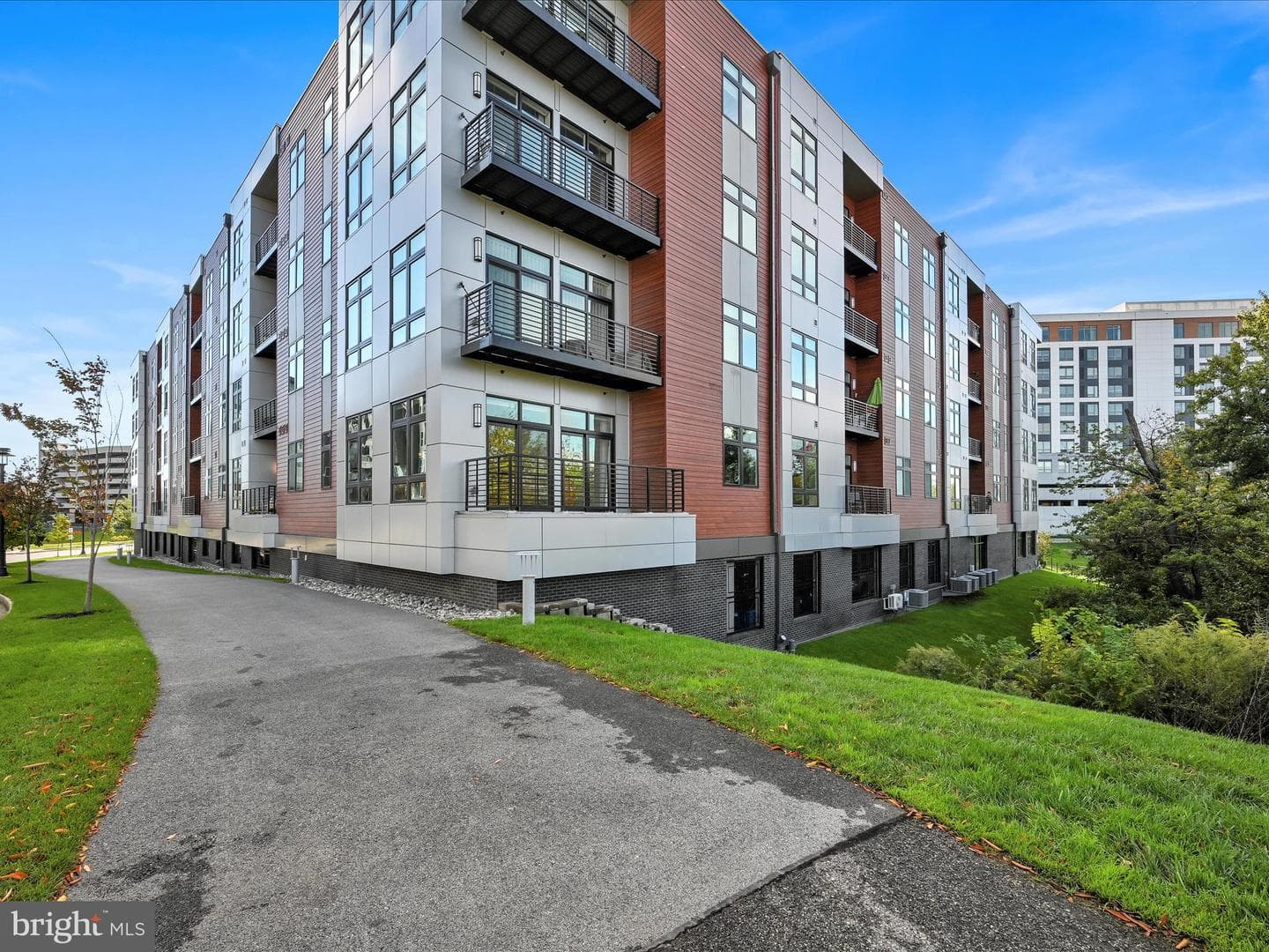 575 S Goddard Boulevard #303 photo 42