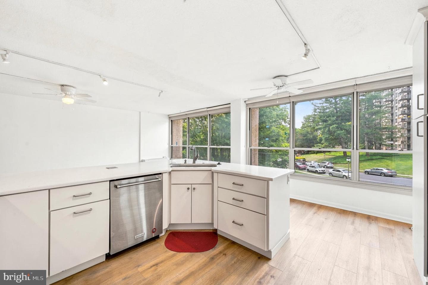 1001 City Avenue #E-306 photo 7