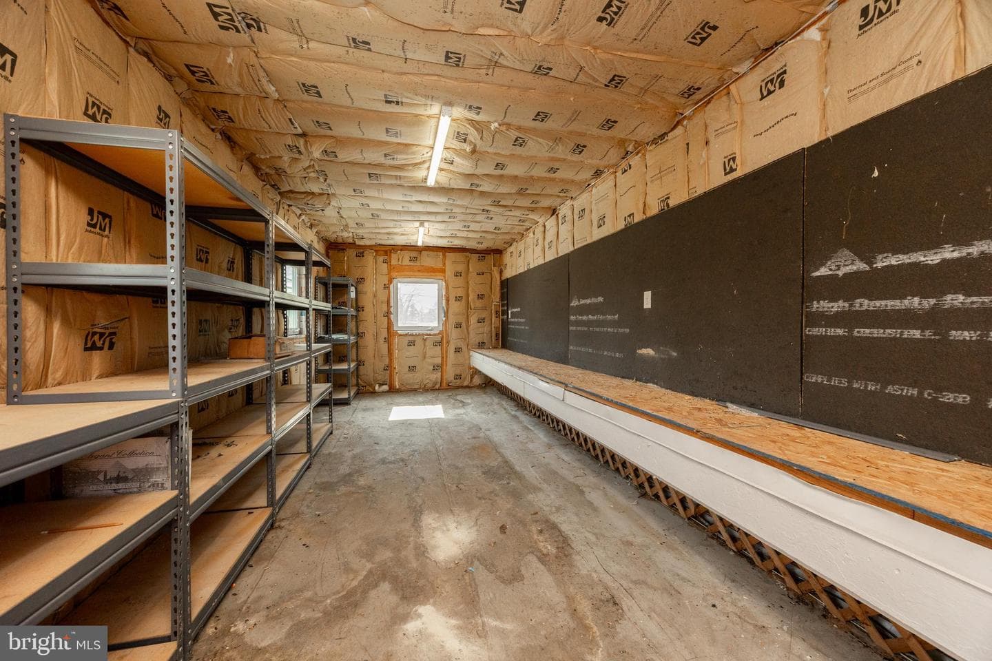 8101 Douglas Road photo 21