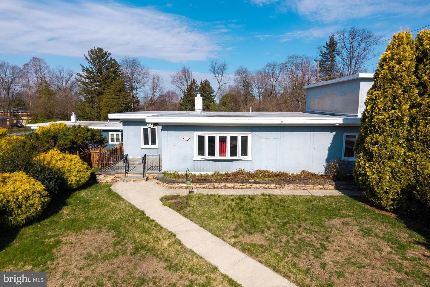 8101 Douglas Road photo 29