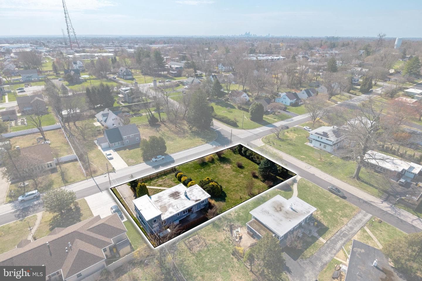 8101 Douglas Road photo 31