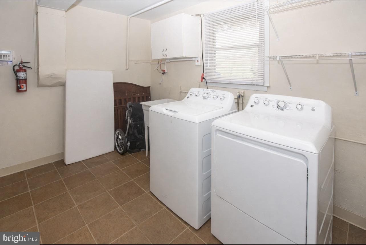1724 Darland photo 32