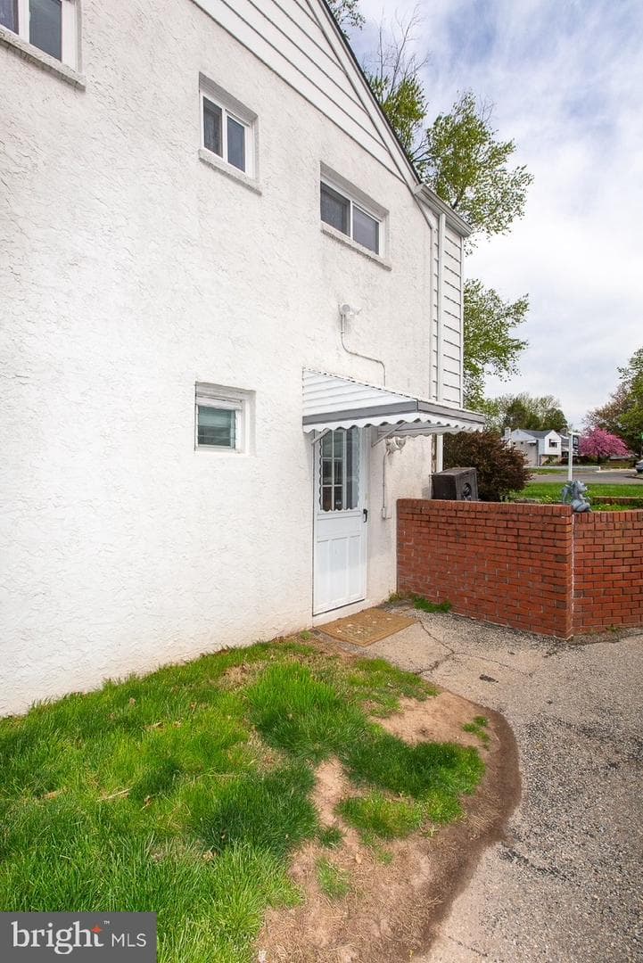 1724 Darland photo 34