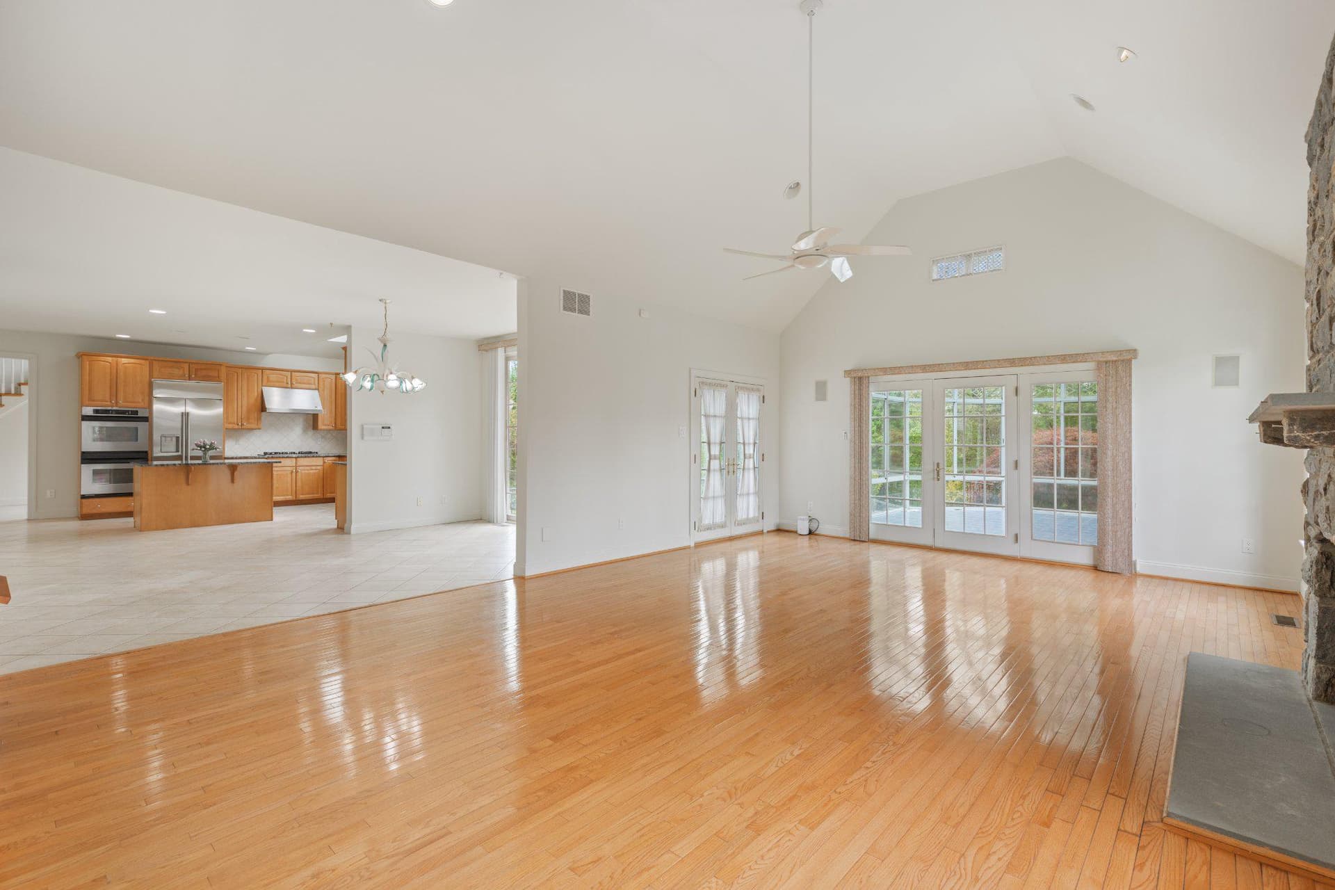 2205 Jefferson Lane photo 20