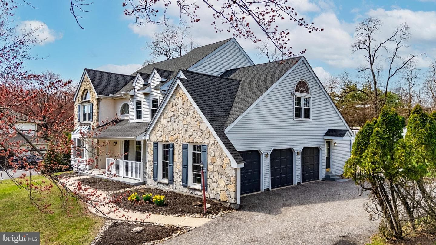 3012 Peacock Drive
