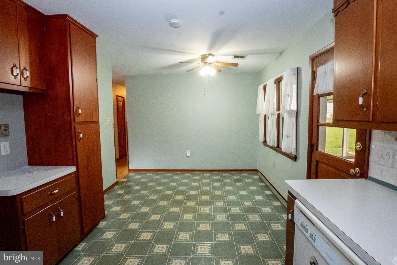 1514 Bahr Road photo 10