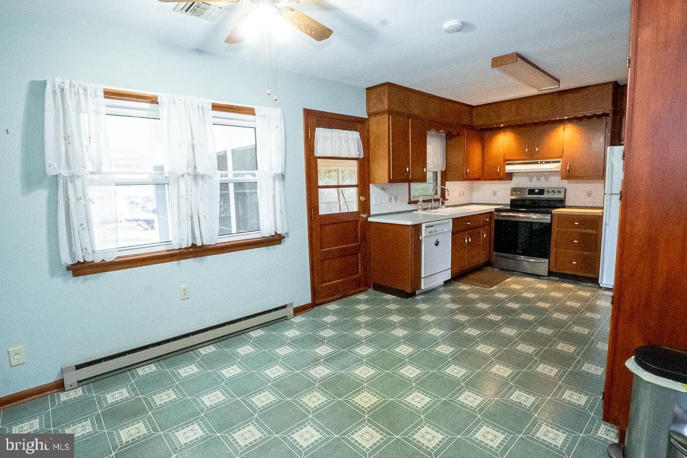 1514 Bahr Road photo 11