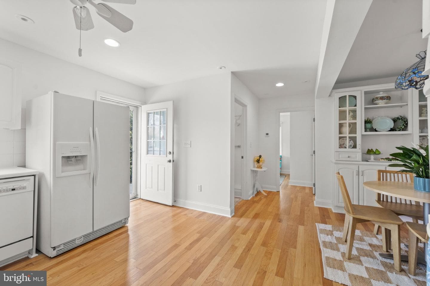 1037 Montgomery Avenue photo 13