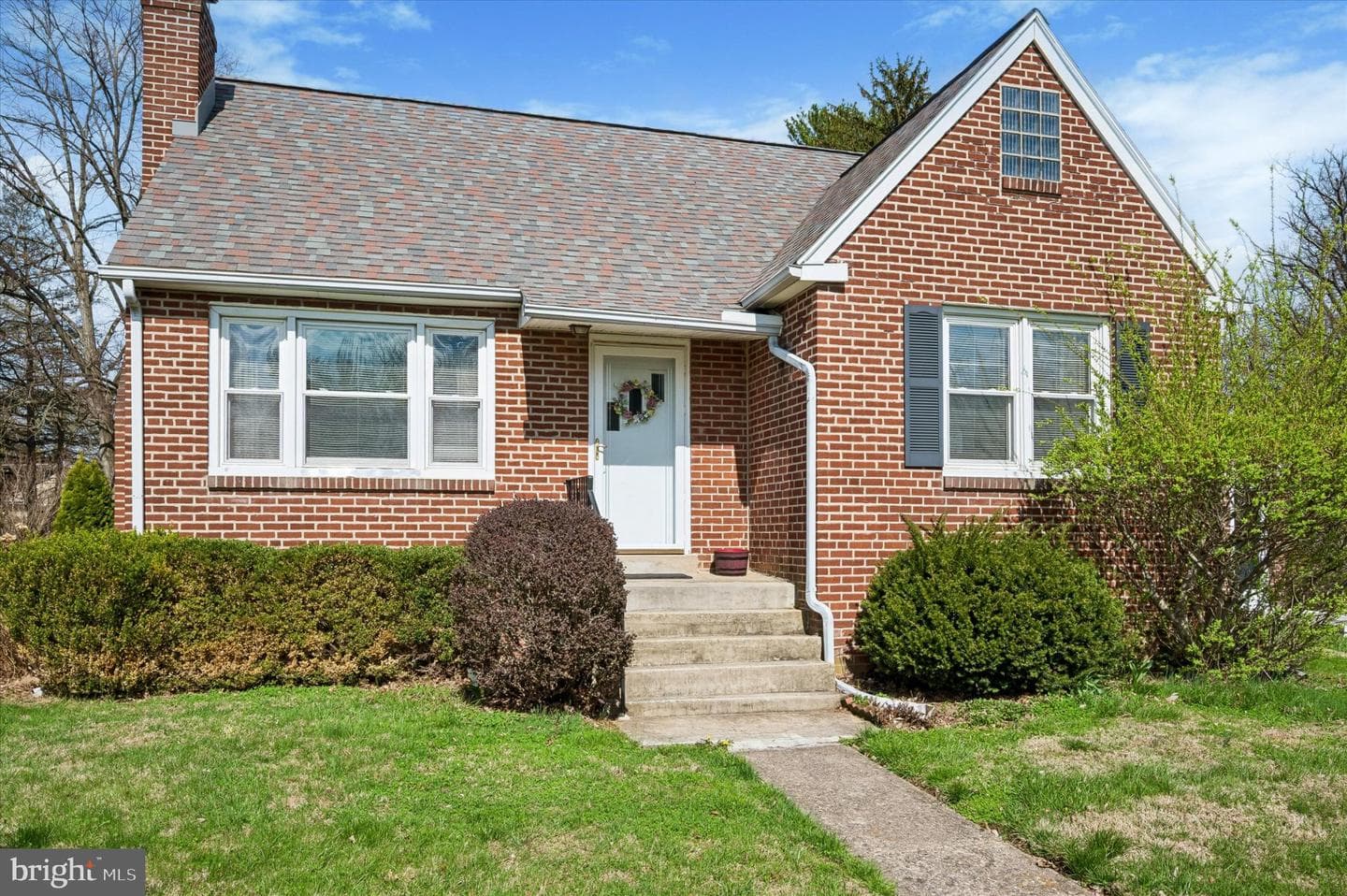 313 Heston Avenue photo 3