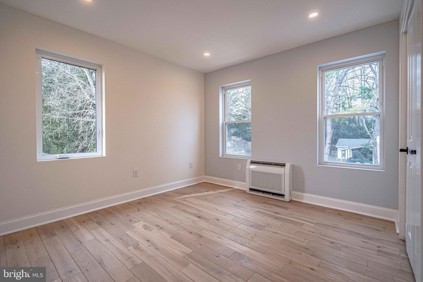 300 Witmer Road photo 36