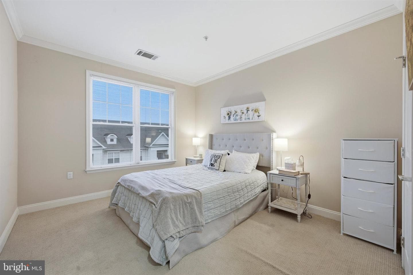 300 W Elm Street #2424 photo 10