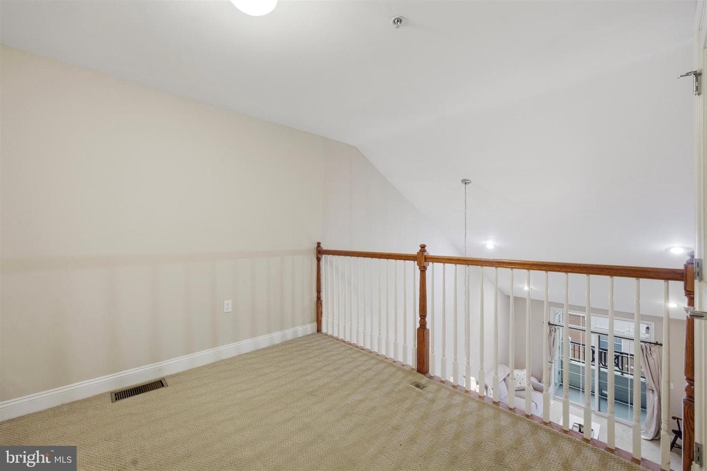 300 W Elm Street #2424 photo 14