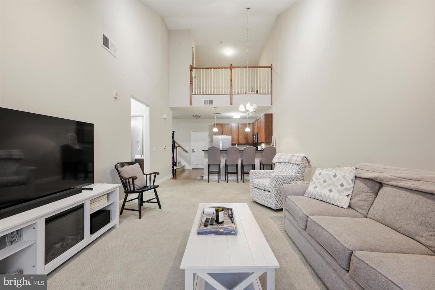 300 W Elm Street #2424 photo 6