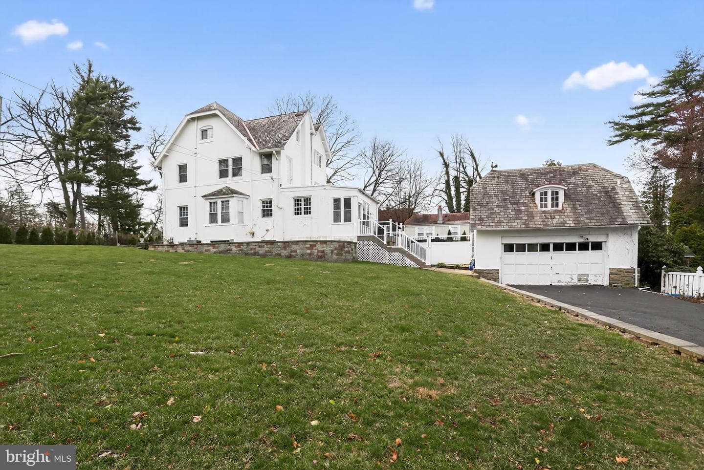 8148 High School Road photo 2