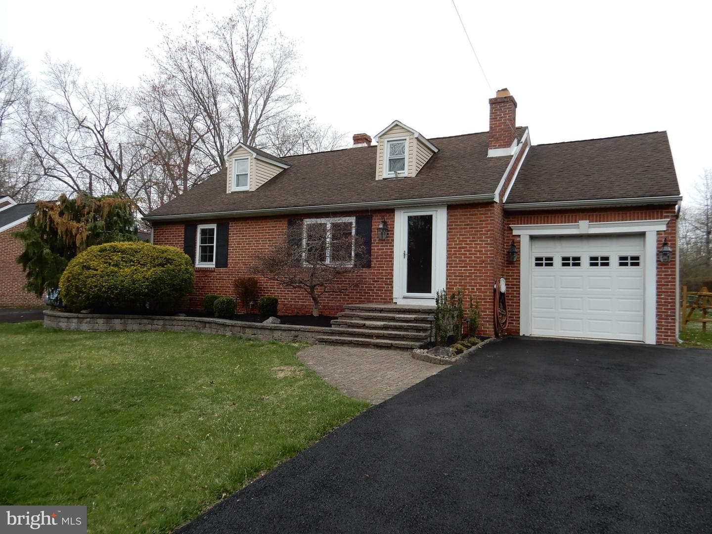 1215 Lower State Road