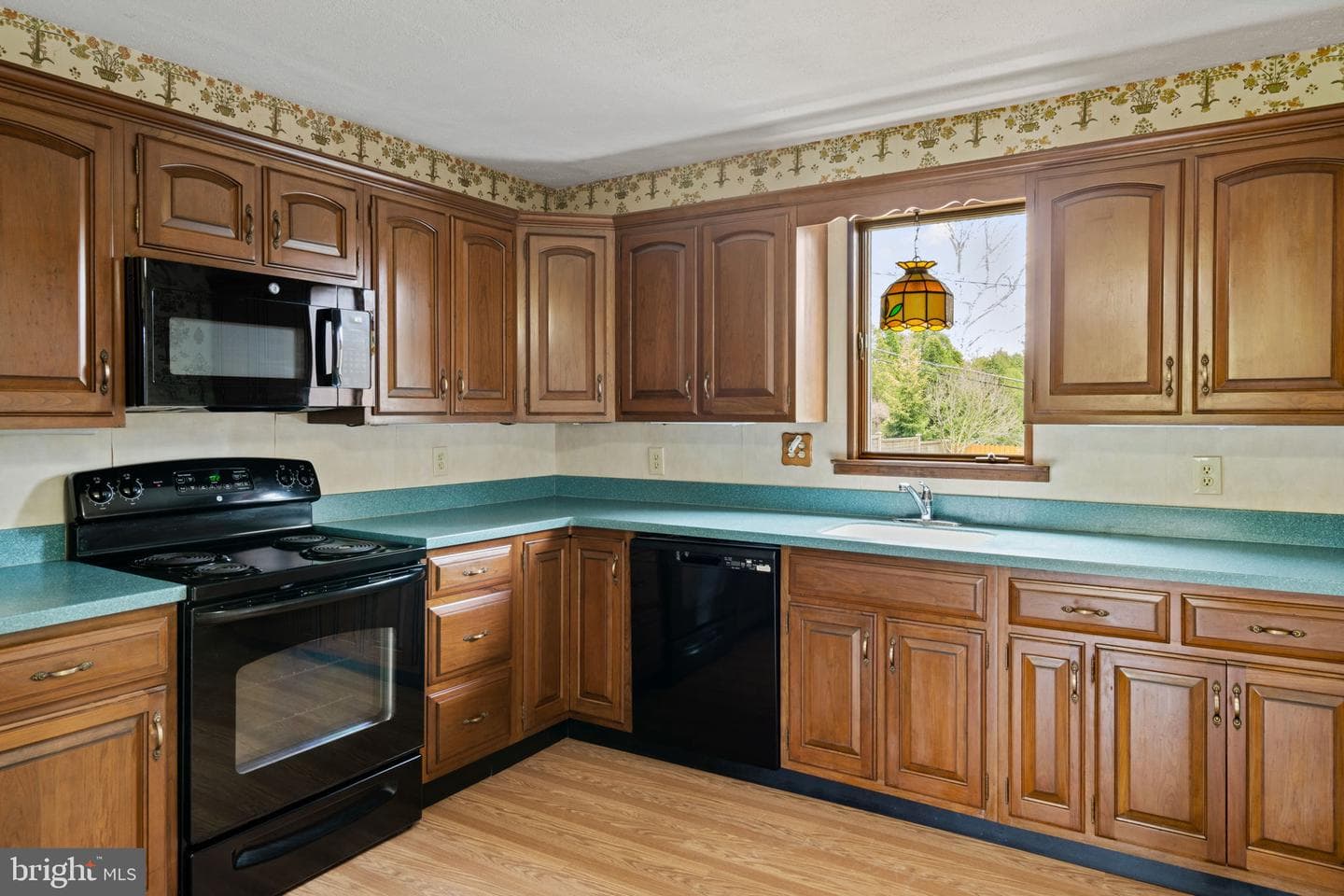 42 Lincoln Ln photo 11