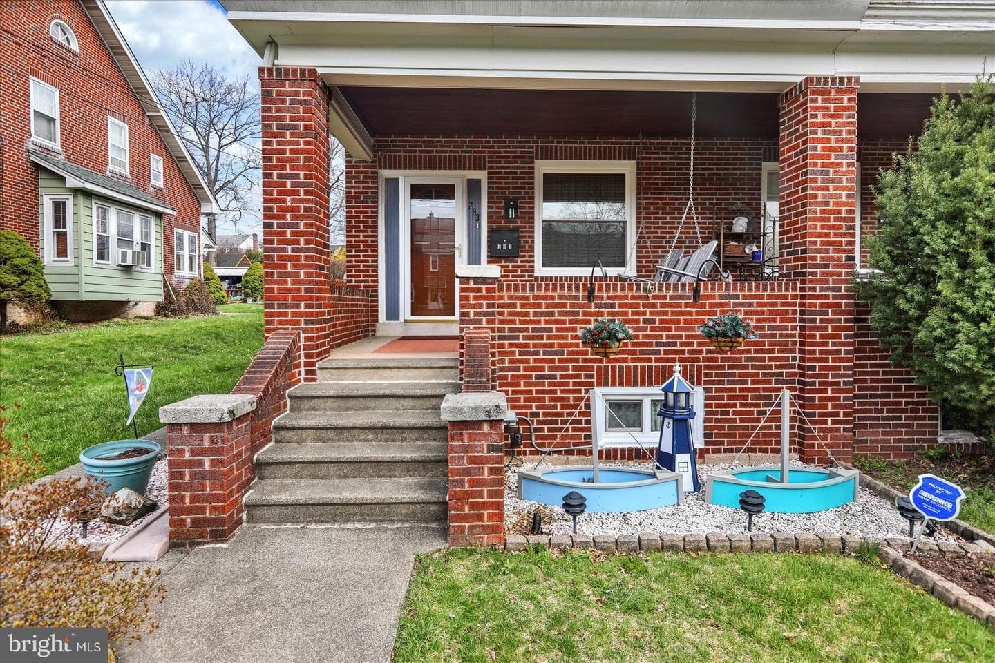 293 Diamond Street photo 3