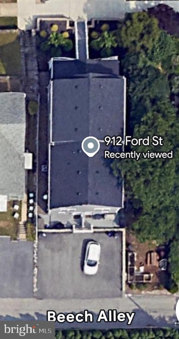 912 Ford Street photo 40