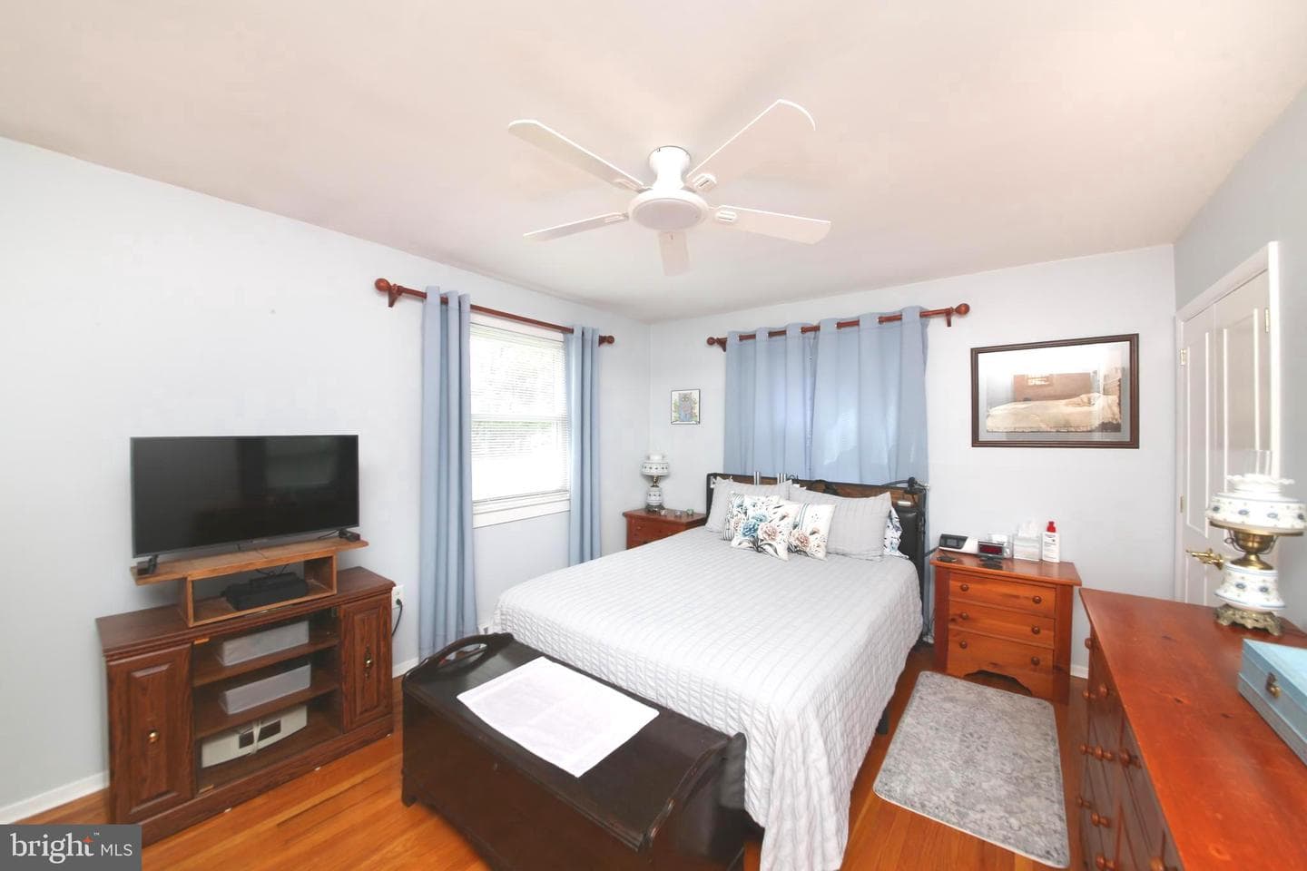 1448 Wheaton Lane photo 10