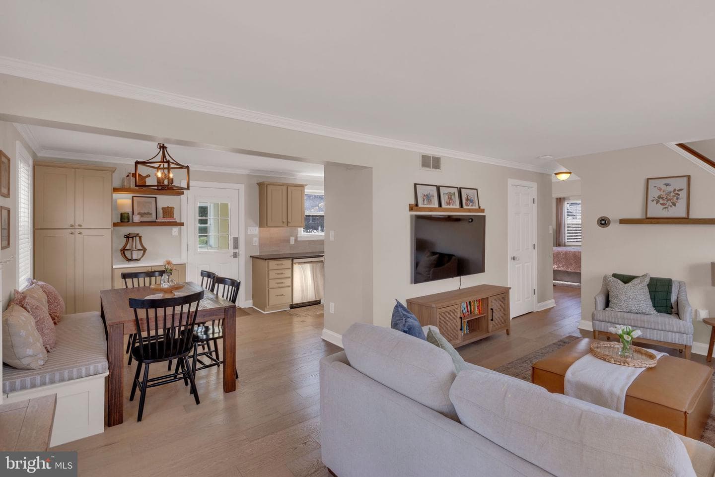 316 E Mount Pleasant Avenue photo 6
