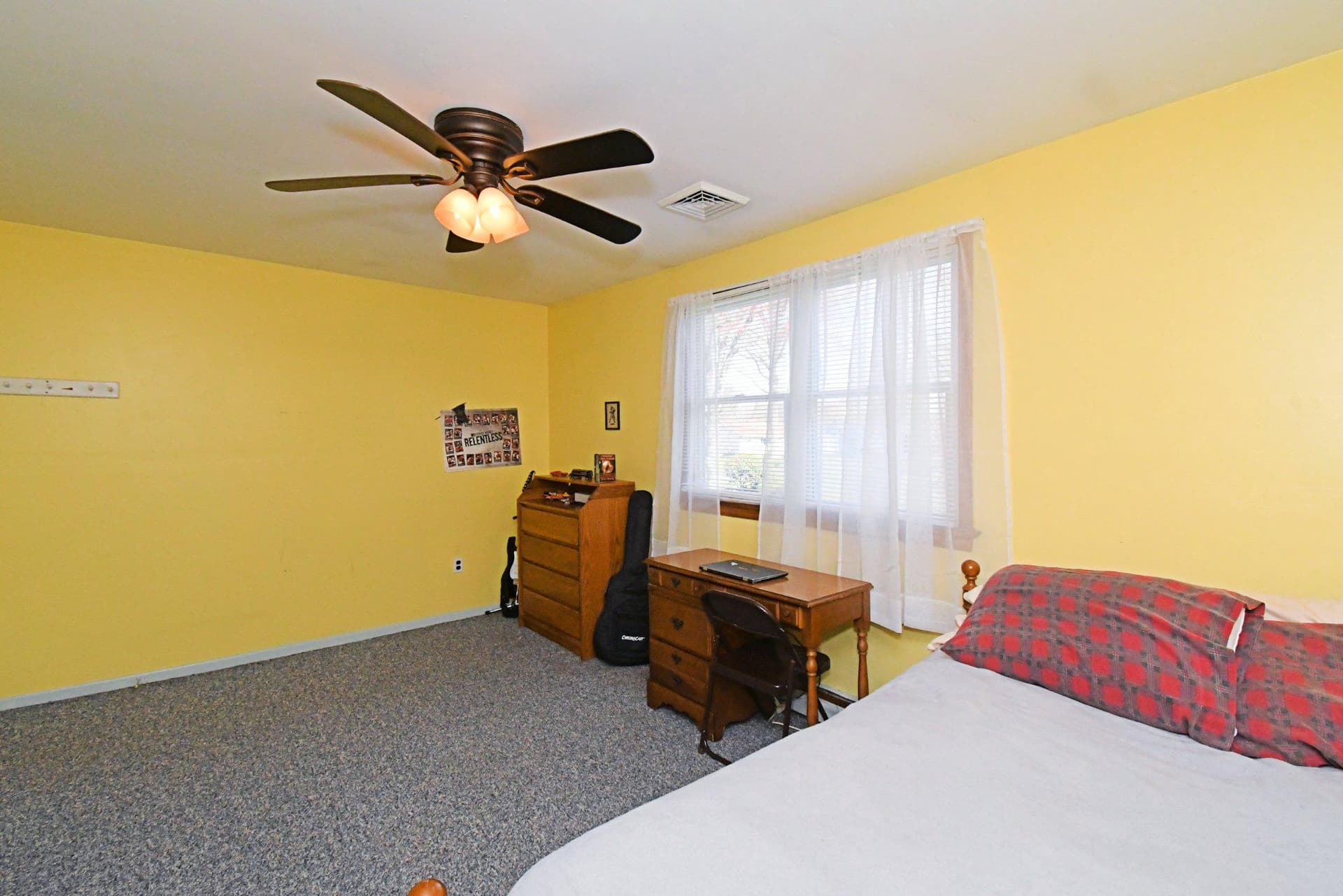 233 Broadway Avenue photo 25