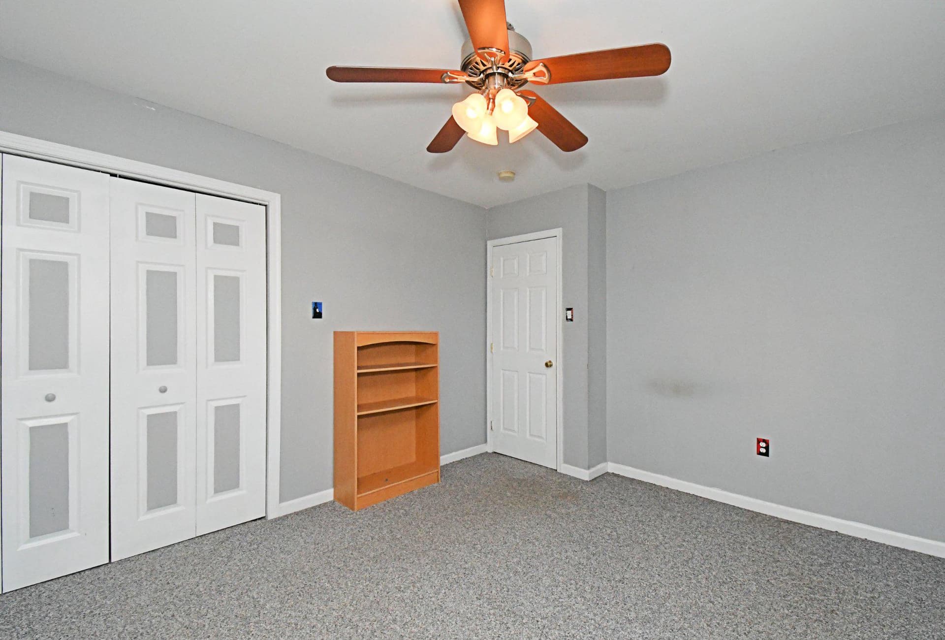 233 Broadway Avenue photo 35