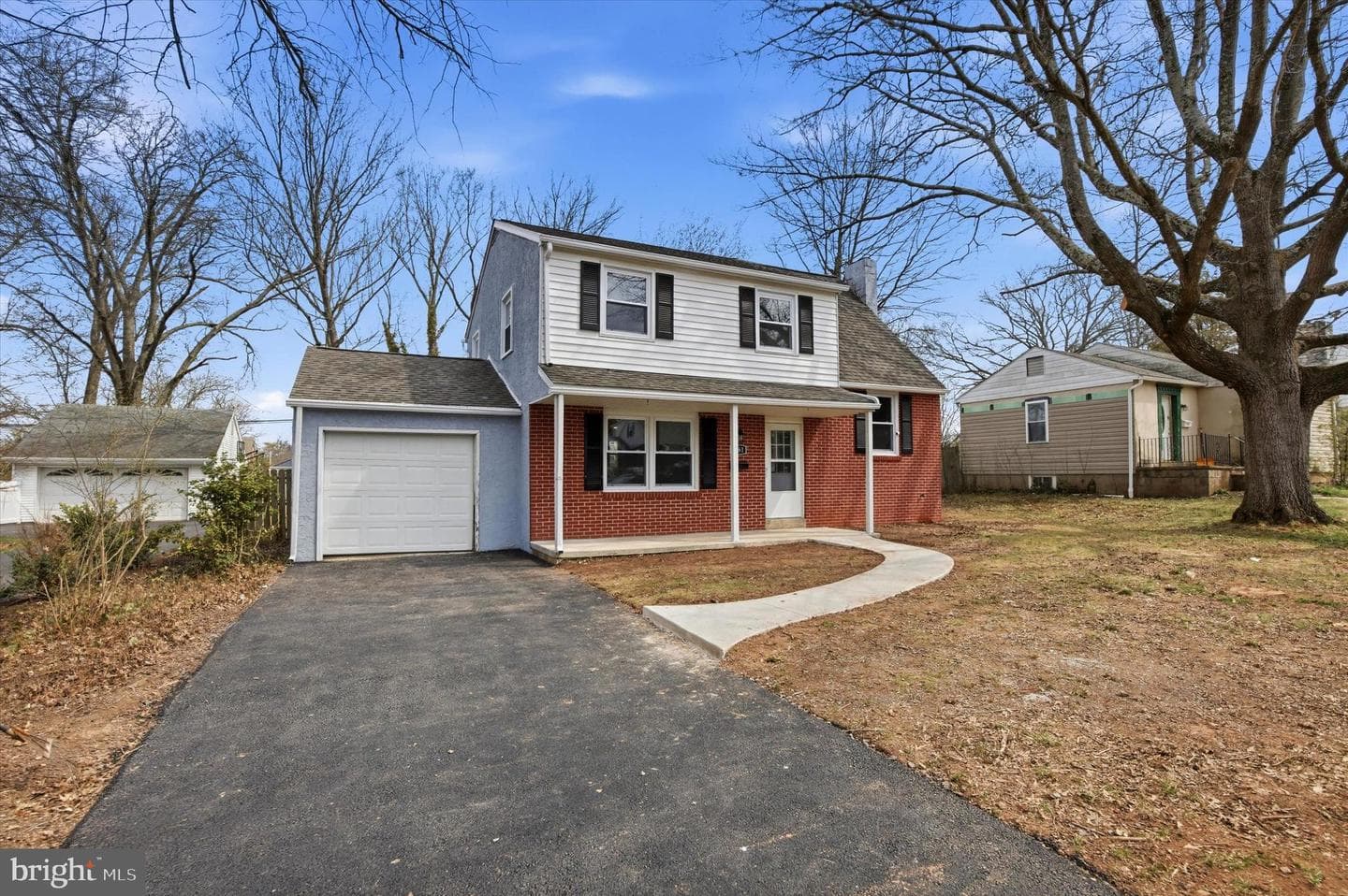 1061 York Avenue photo 2