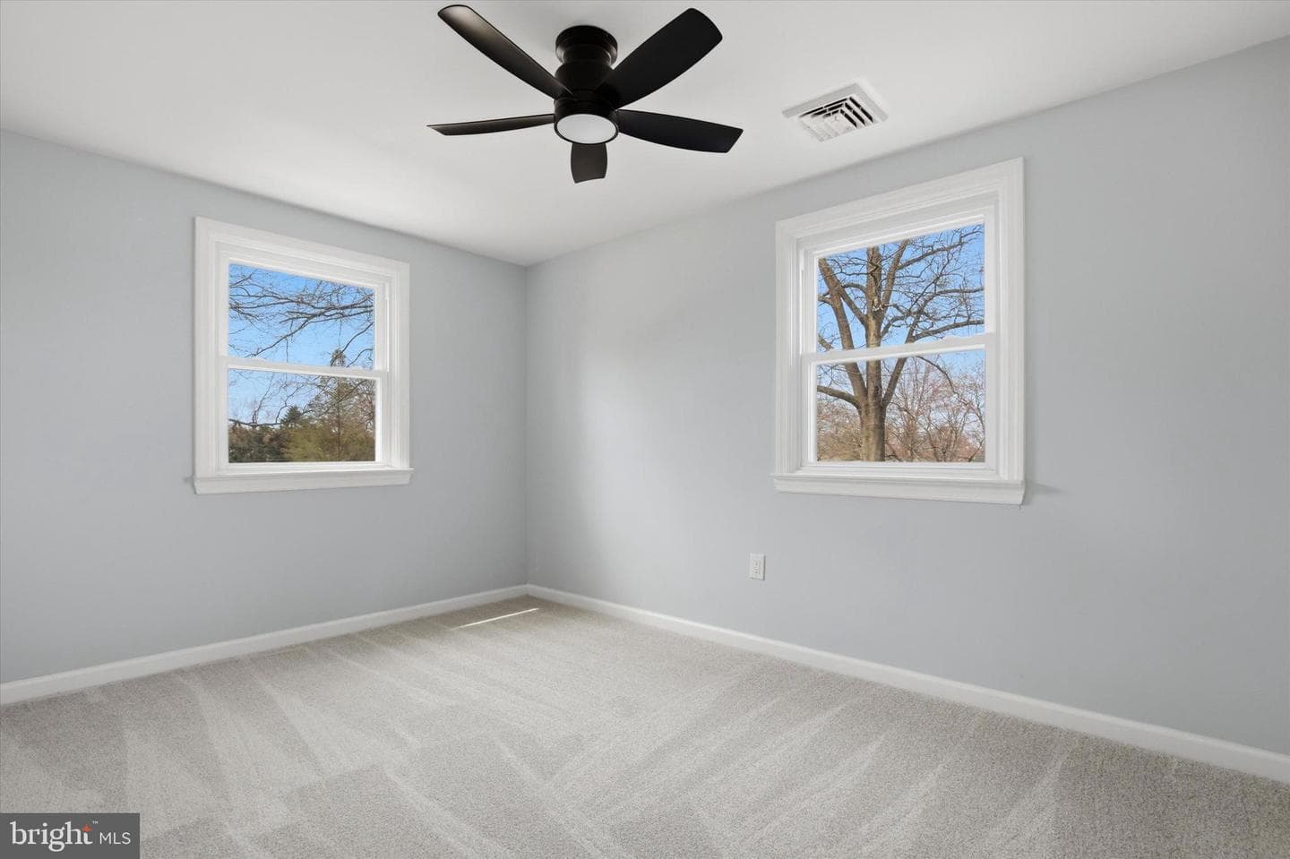 1061 York Avenue photo 23