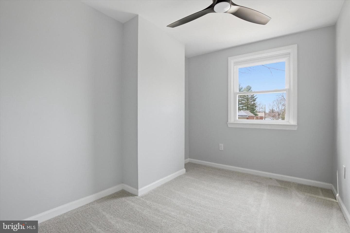 1061 York Avenue photo 25