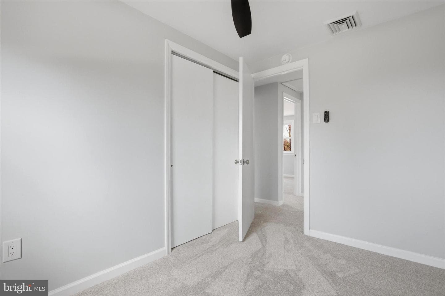 1061 York Avenue photo 26