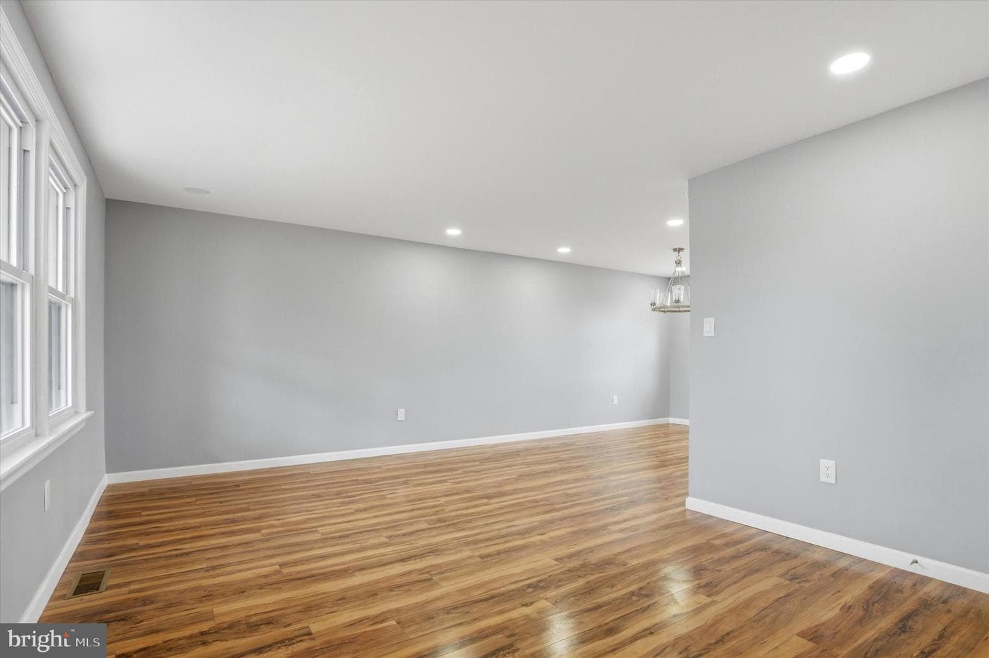 1061 York Avenue photo 4