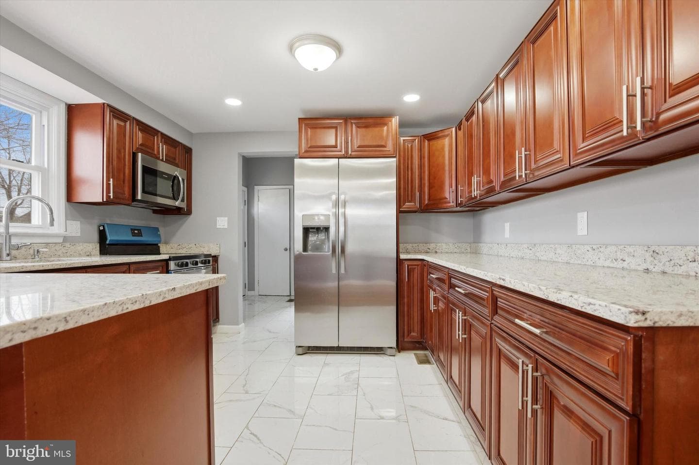 1061 York Avenue photo 9