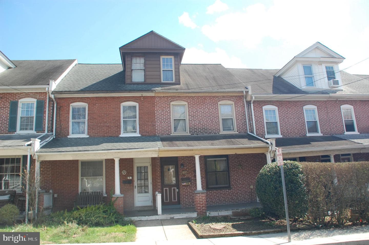 76 Hillside Avenue photo 35