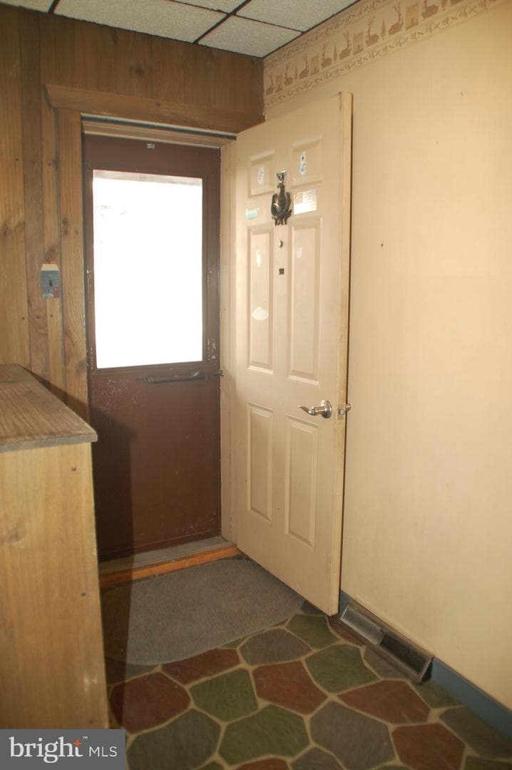 76 Hillside Avenue photo 4