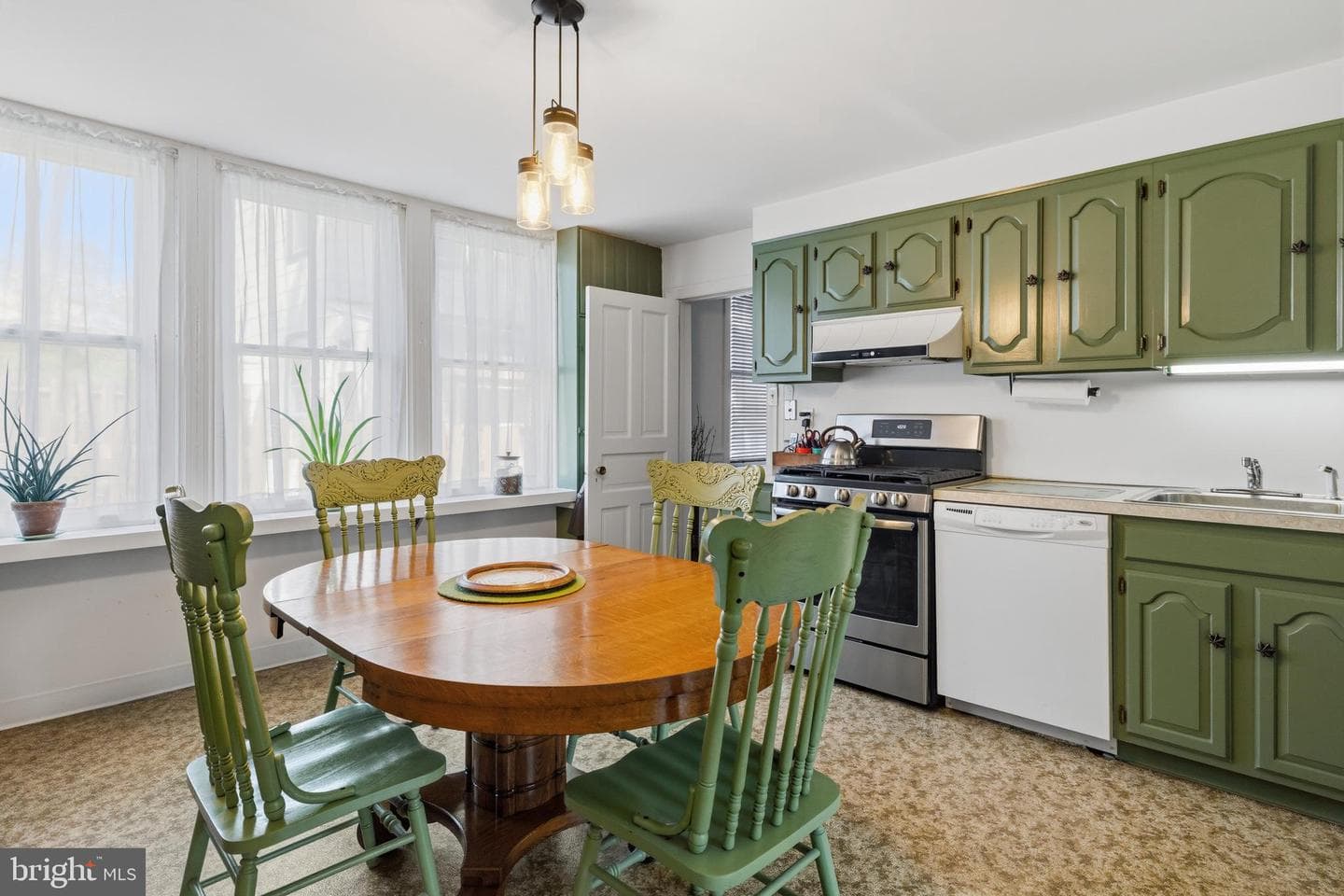 1268 Ashbourne Road photo 13