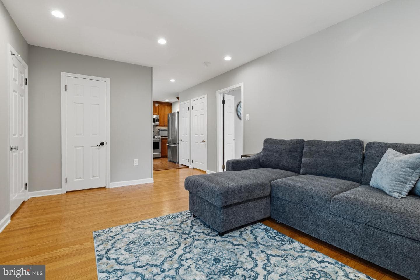 205 Anderson Lane photo 8