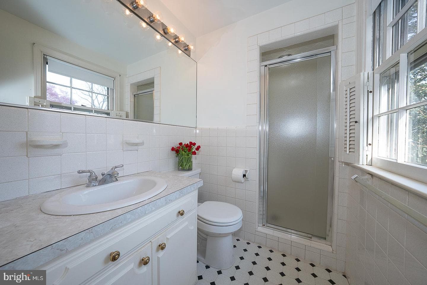 256 Hathaway Lane photo 29