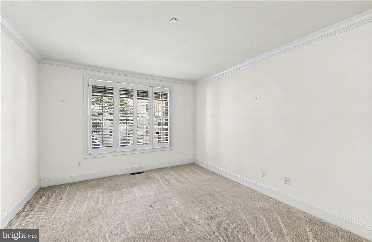 2412 Romano Court photo 21