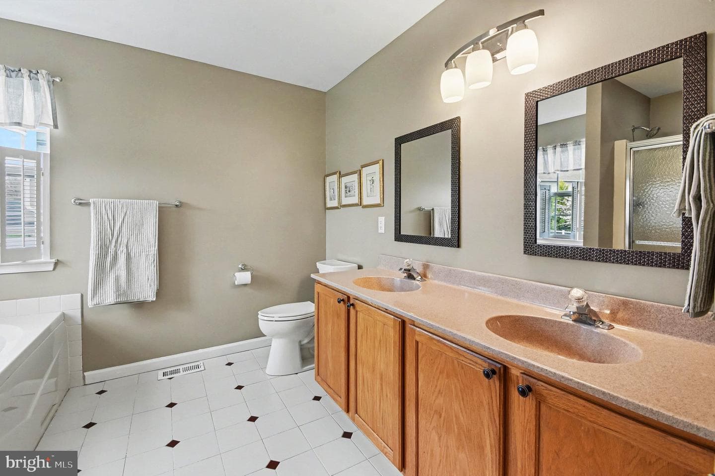 42 Ashford Way photo 25