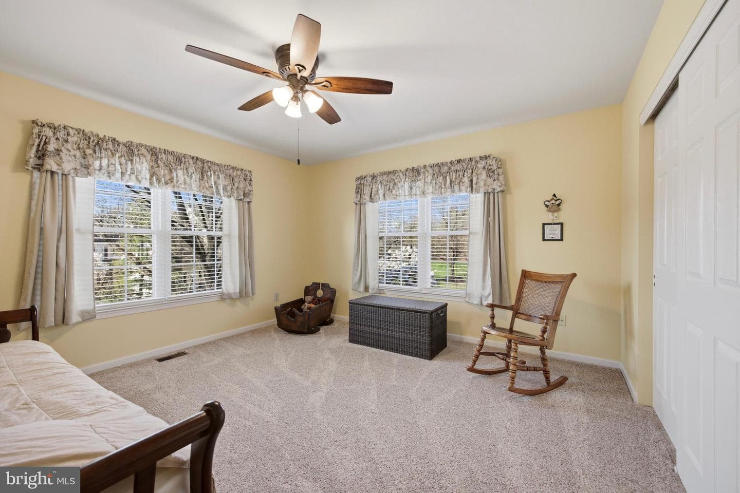 395 Hobson Place photo 18