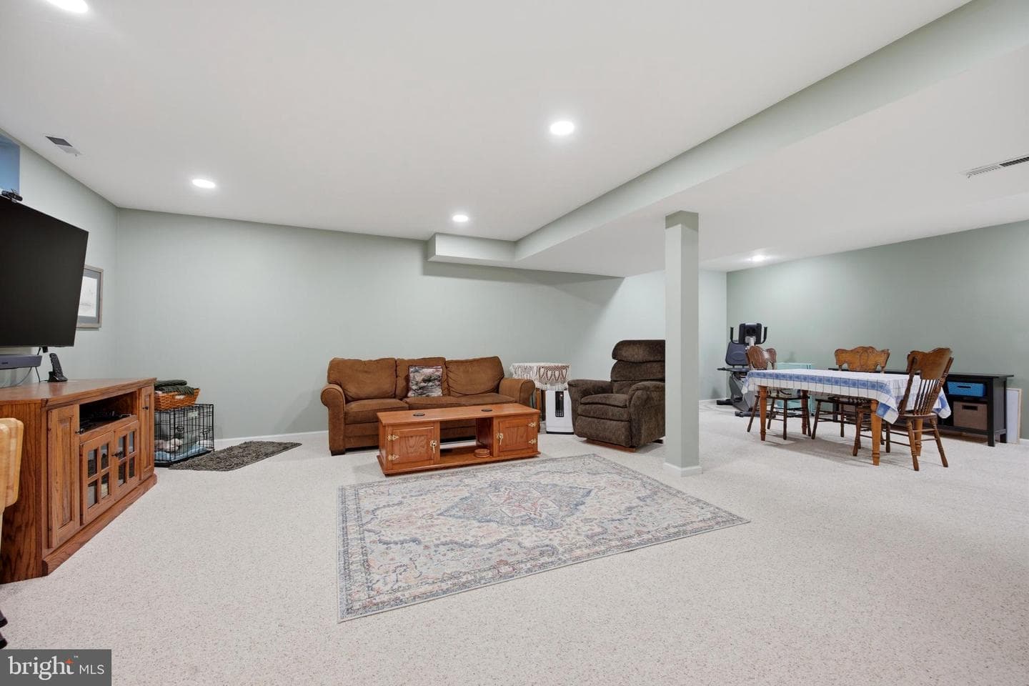 395 Hobson Place photo 21